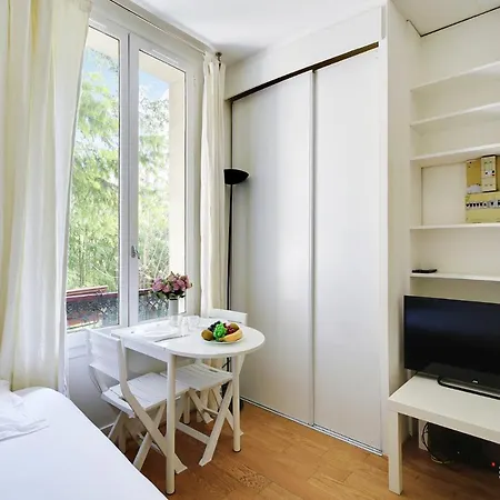 Cmg - 16eme - La Muette Apartment Paris